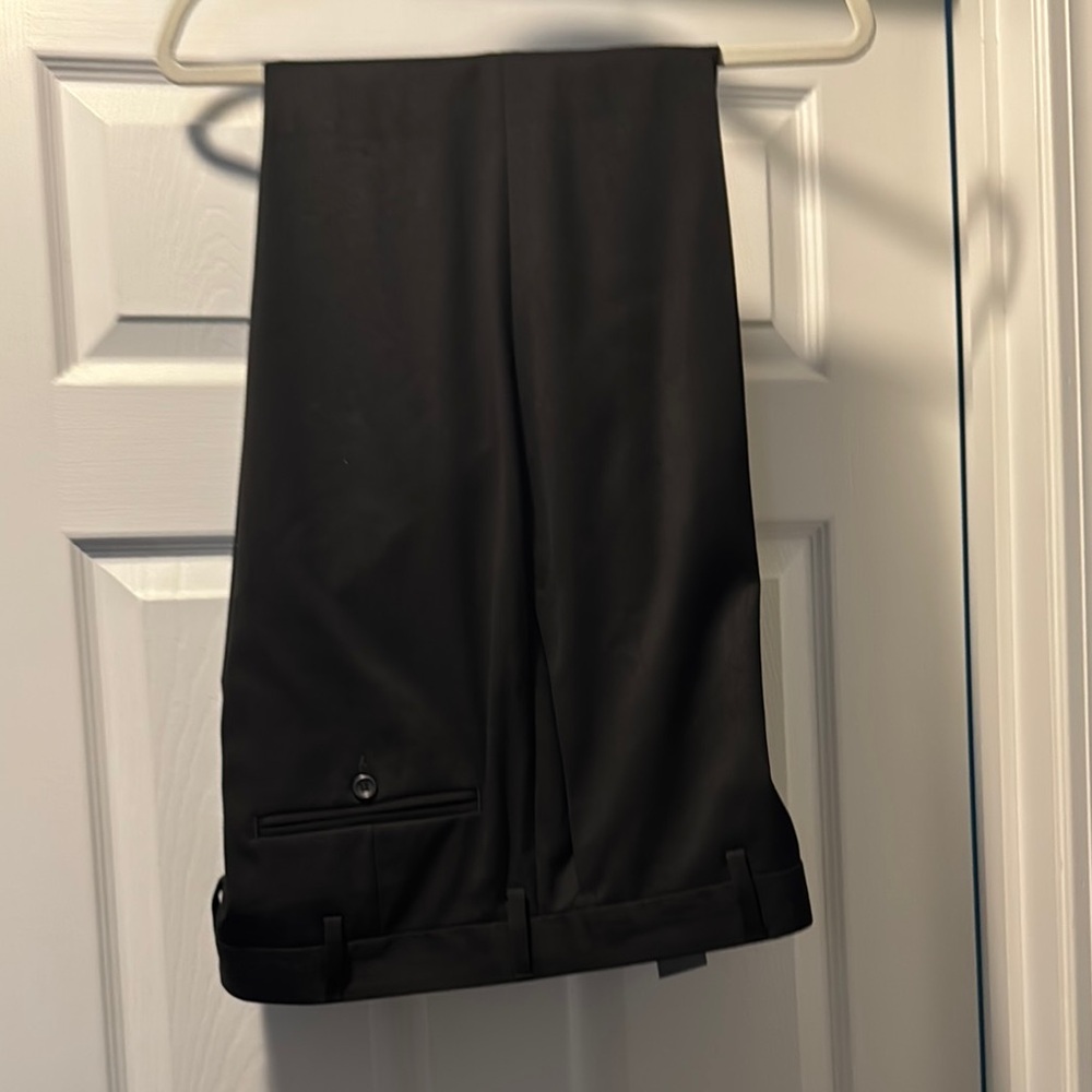 Kenneth Cole Reaction NWT men’s Classic Black Dress Pants, size 36x30
